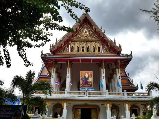 Wat Samphanthawong Saram Worawihan